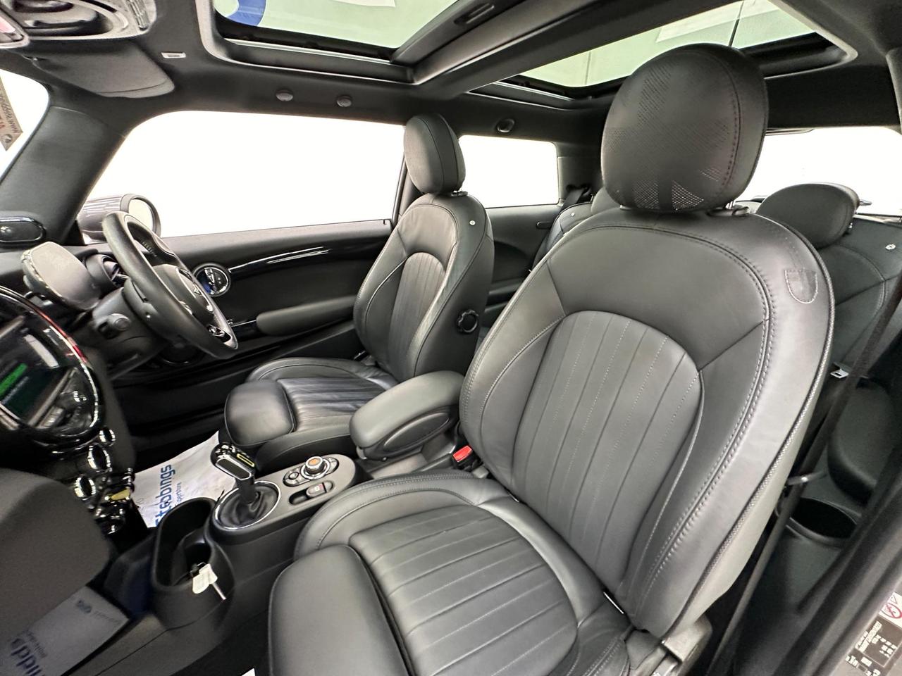 MINI Electric Hatch AK20FZV