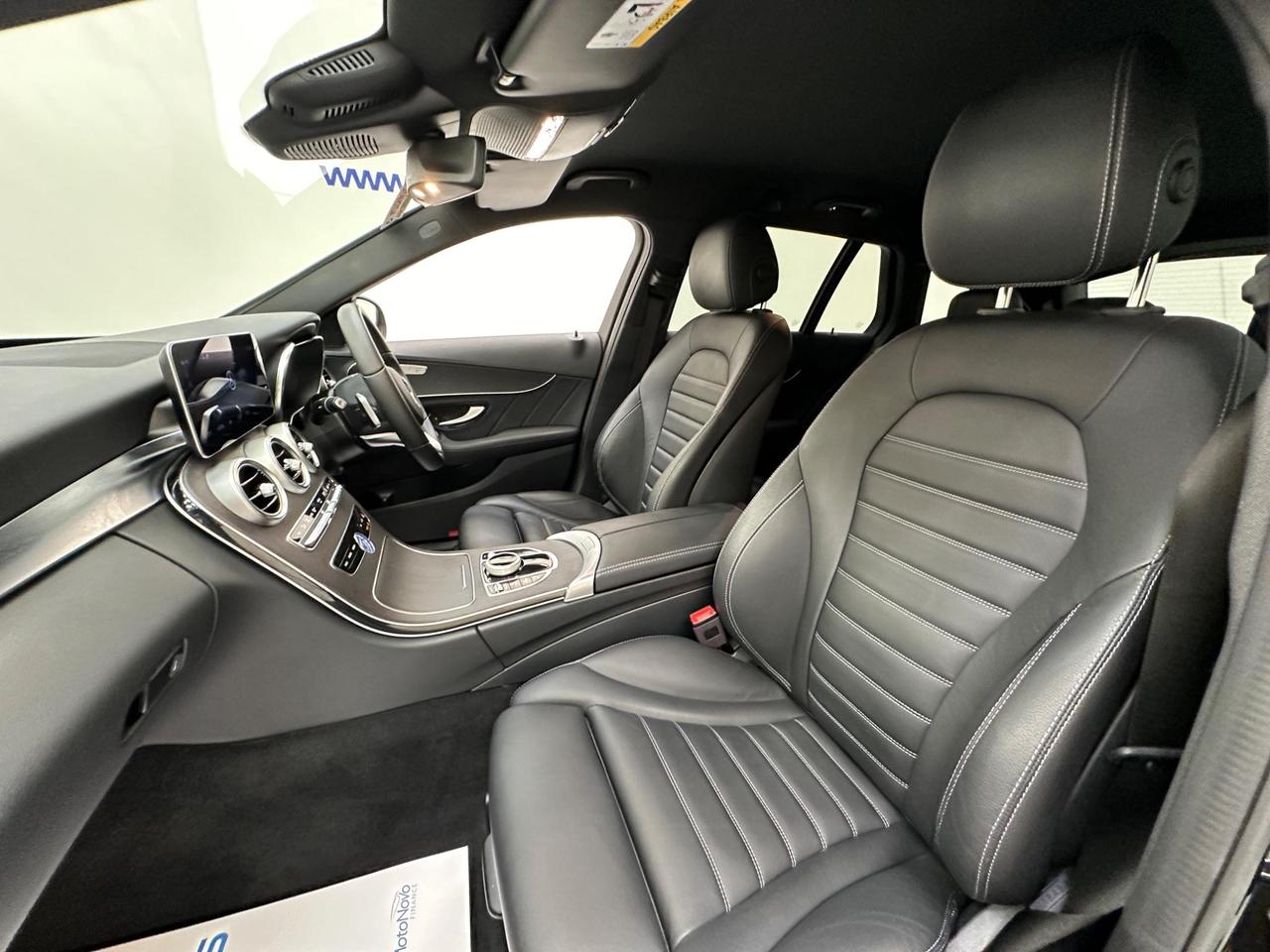 Mercedes-Benz C Class LL21YLW