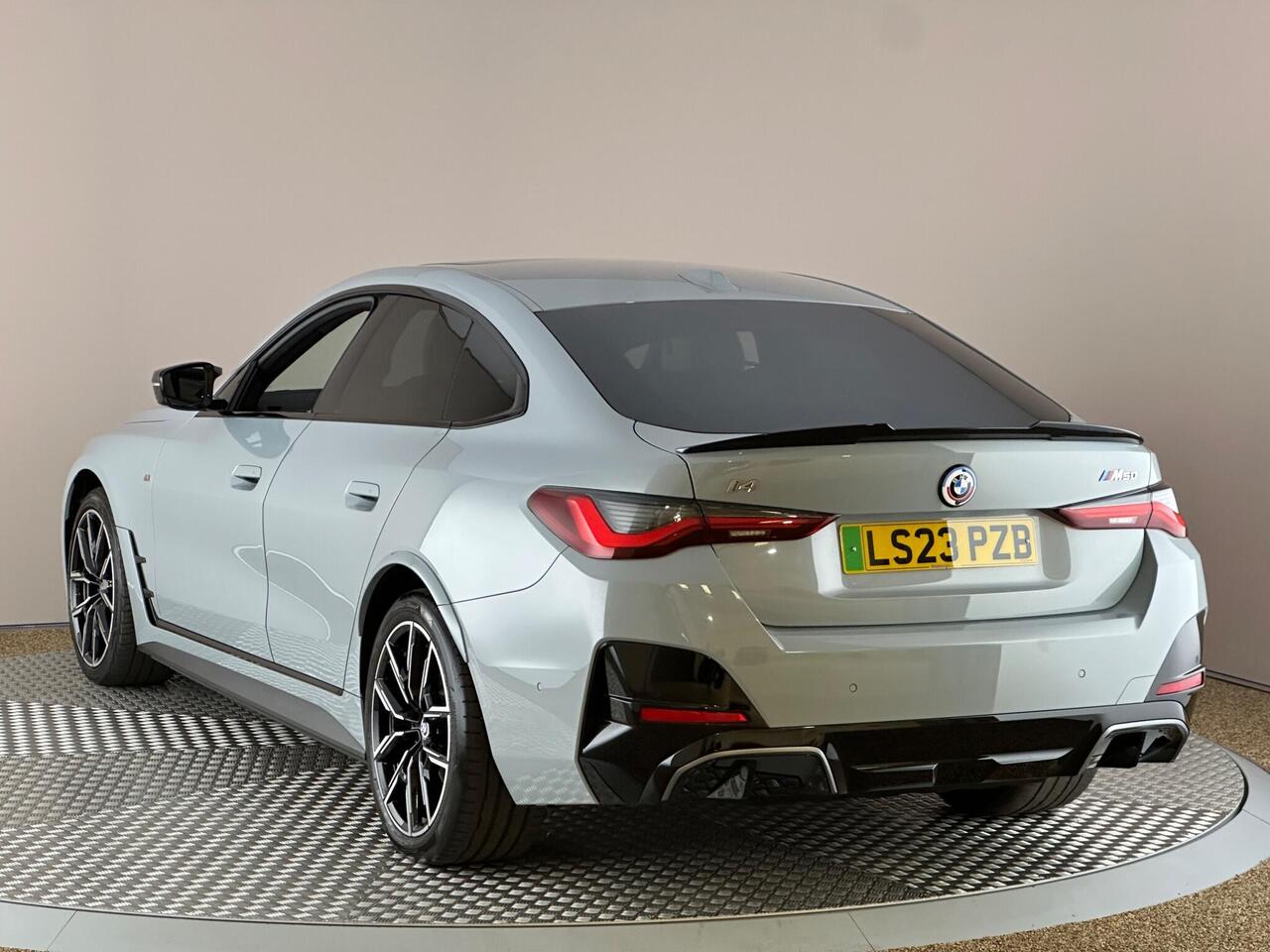 BMW i4 LS23PZB