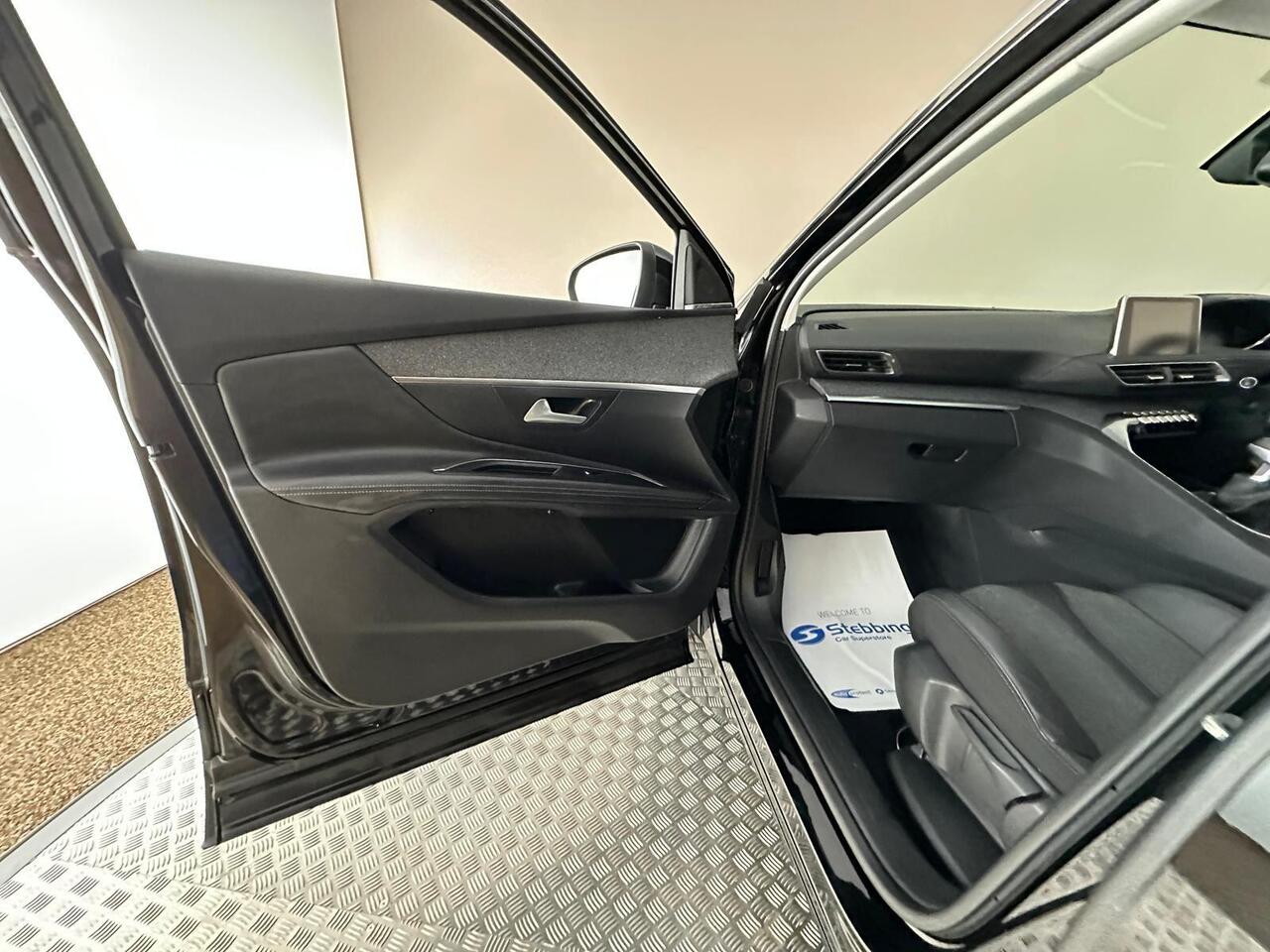 Peugeot 3008 MJ17EHF