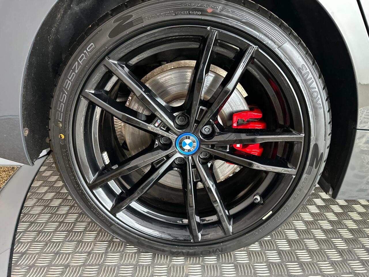 BMW 3 Series BK22GHD