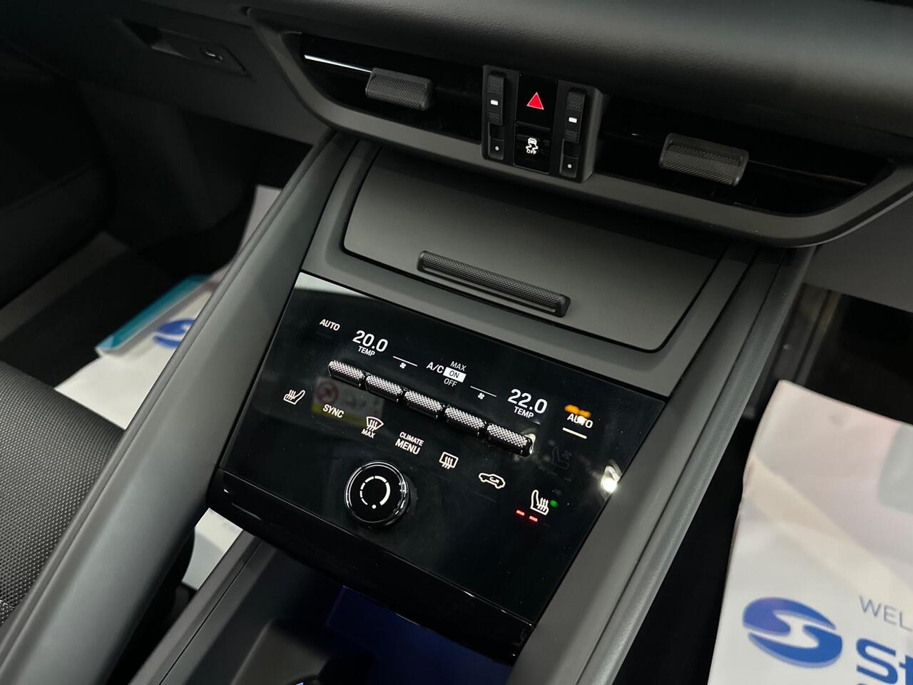 Porsche Macan FD74LXY