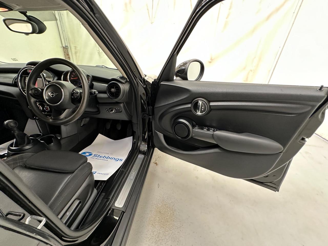 MINI Hatch ND68SXJ
