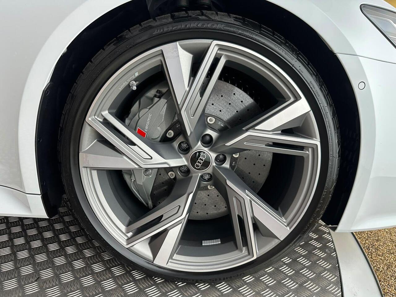 Audi RS6 Avant KY72PMX
