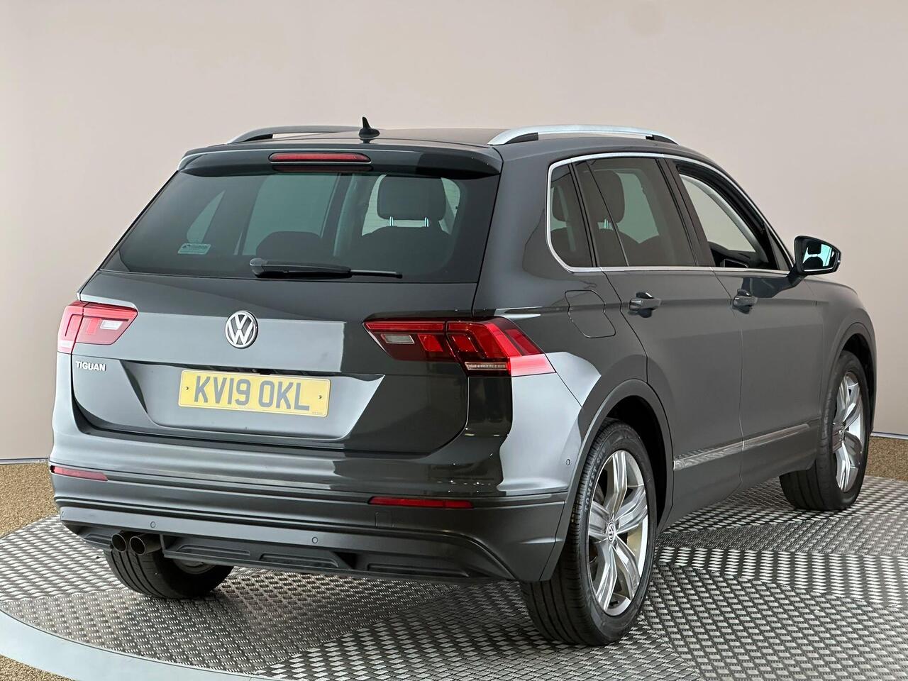 Volkswagen Tiguan KV19OKL