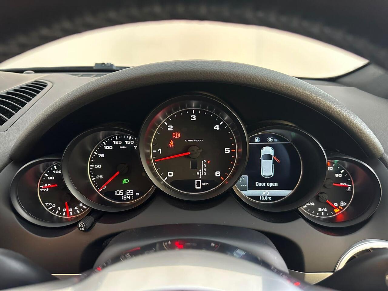 Porsche Cayenne KE67GBU