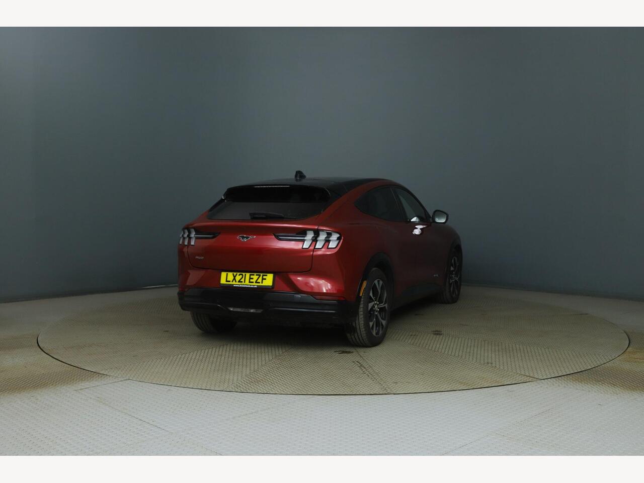Ford Mustang Mach-E LX21EZF