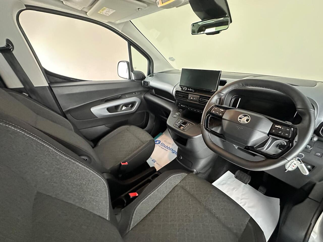 Vauxhall Combo Life Electric CF74XDA