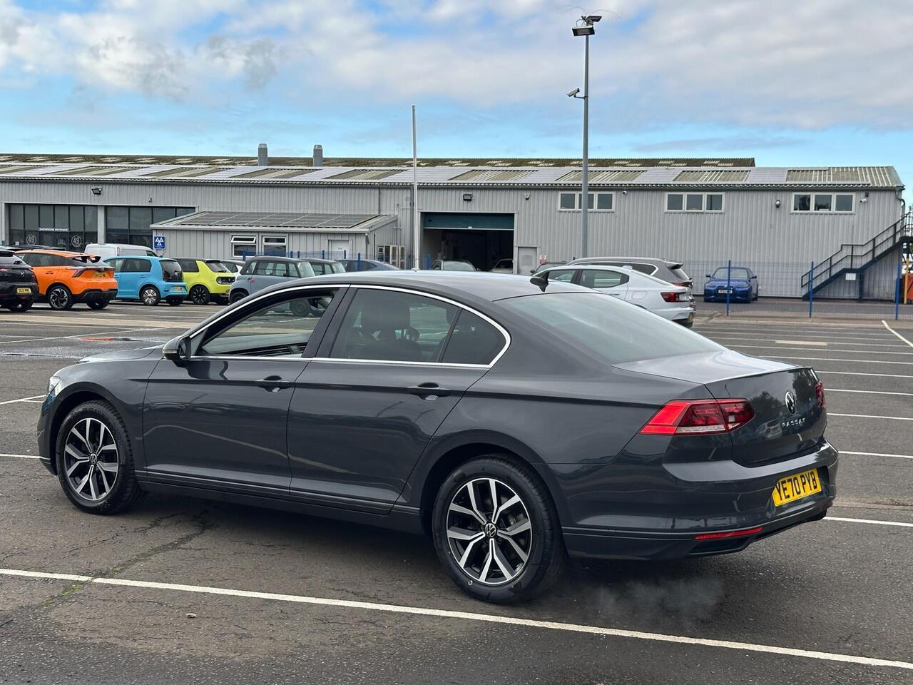 Volkswagen Passat YE70PYB