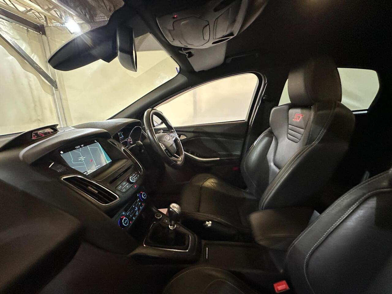 Ford Focus GH18JXT