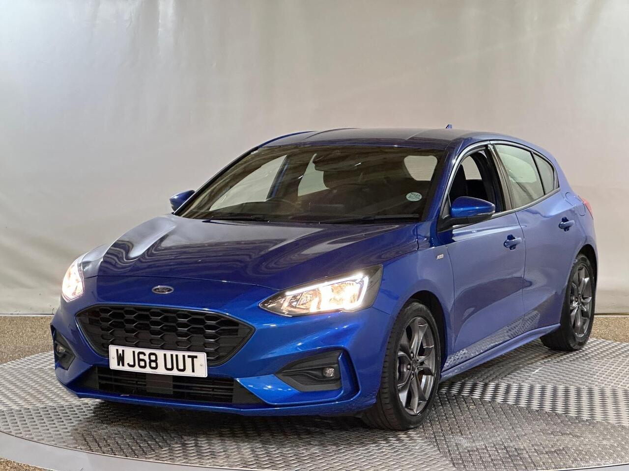 Ford Focus WJ68UUT