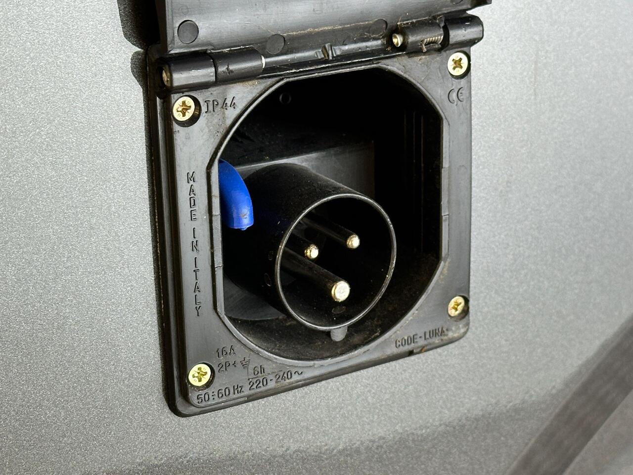 Ford Transit Custom YM73KOX