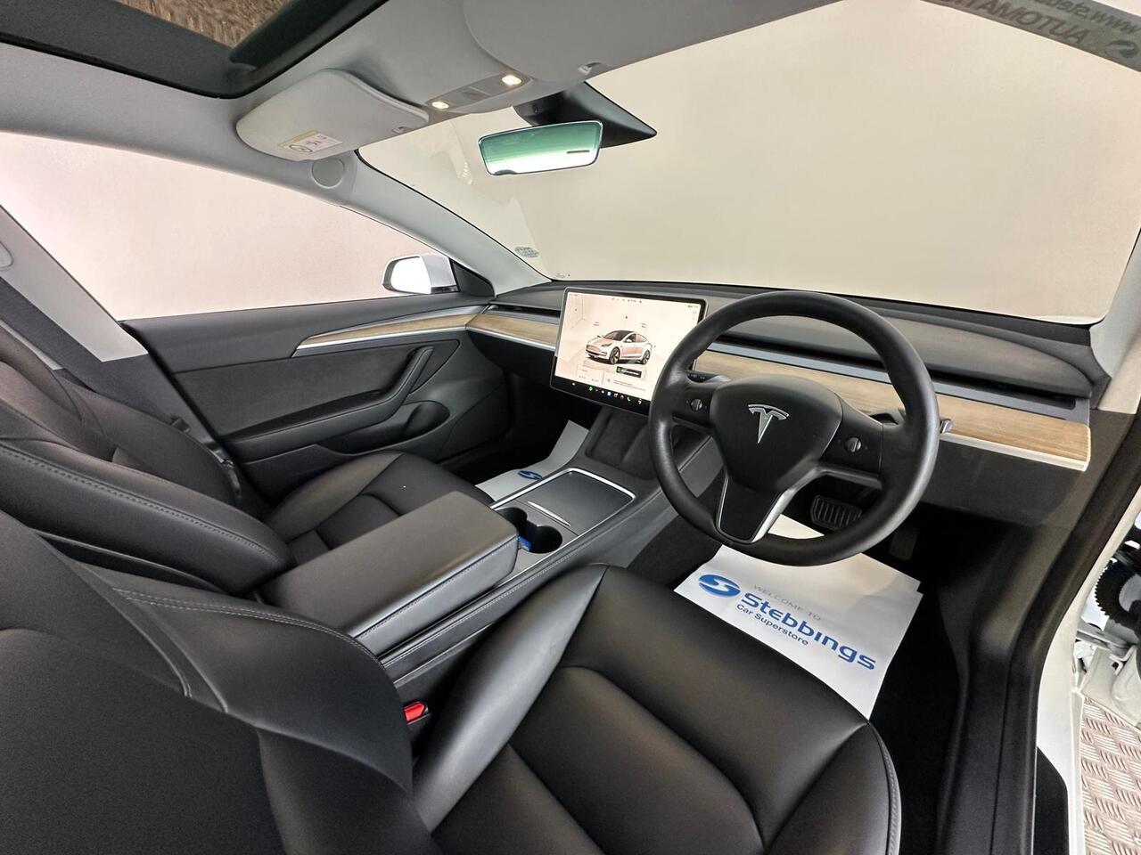 Tesla Model 3 AF72VRX