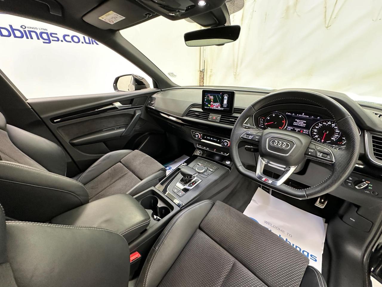 Audi Q5 WF69XDN
