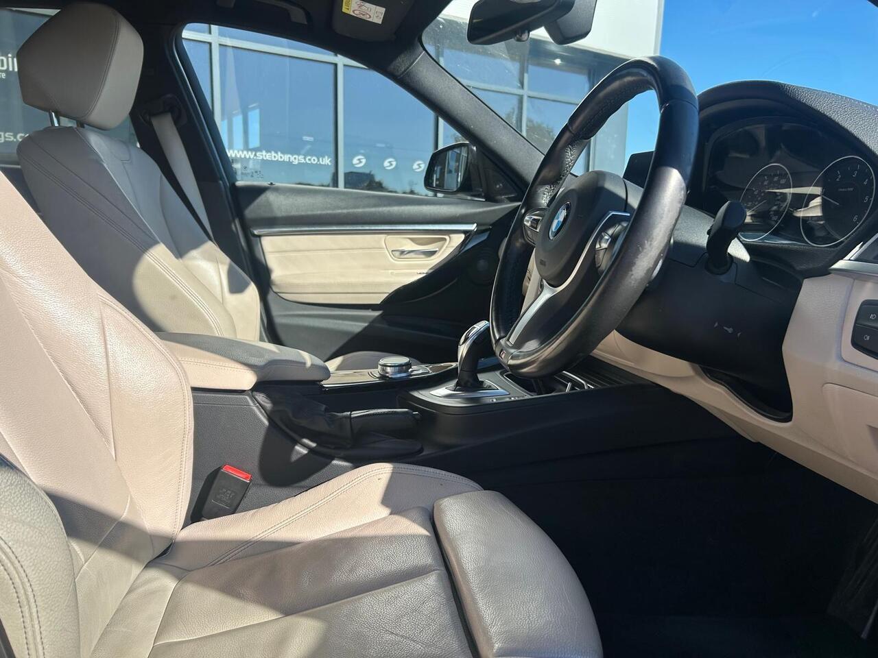BMW 3 Series AO68NAU