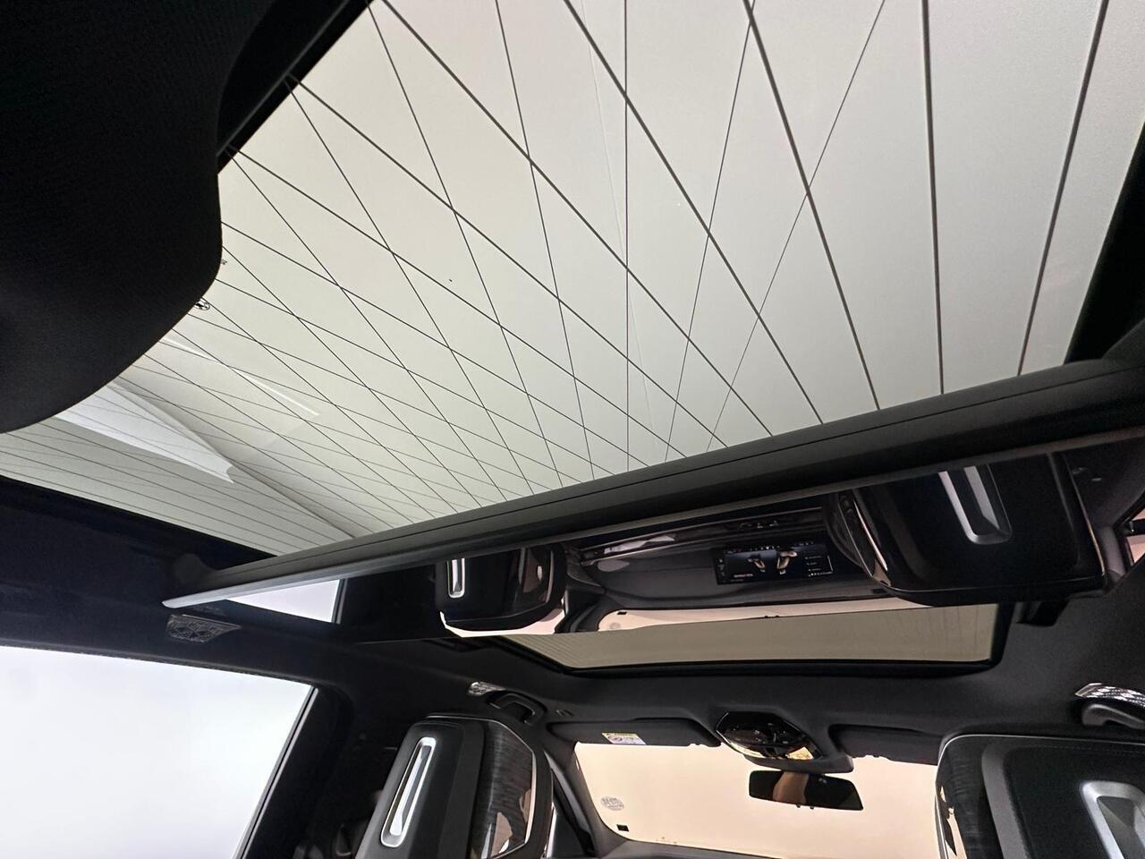BMW i7 YF73FKE