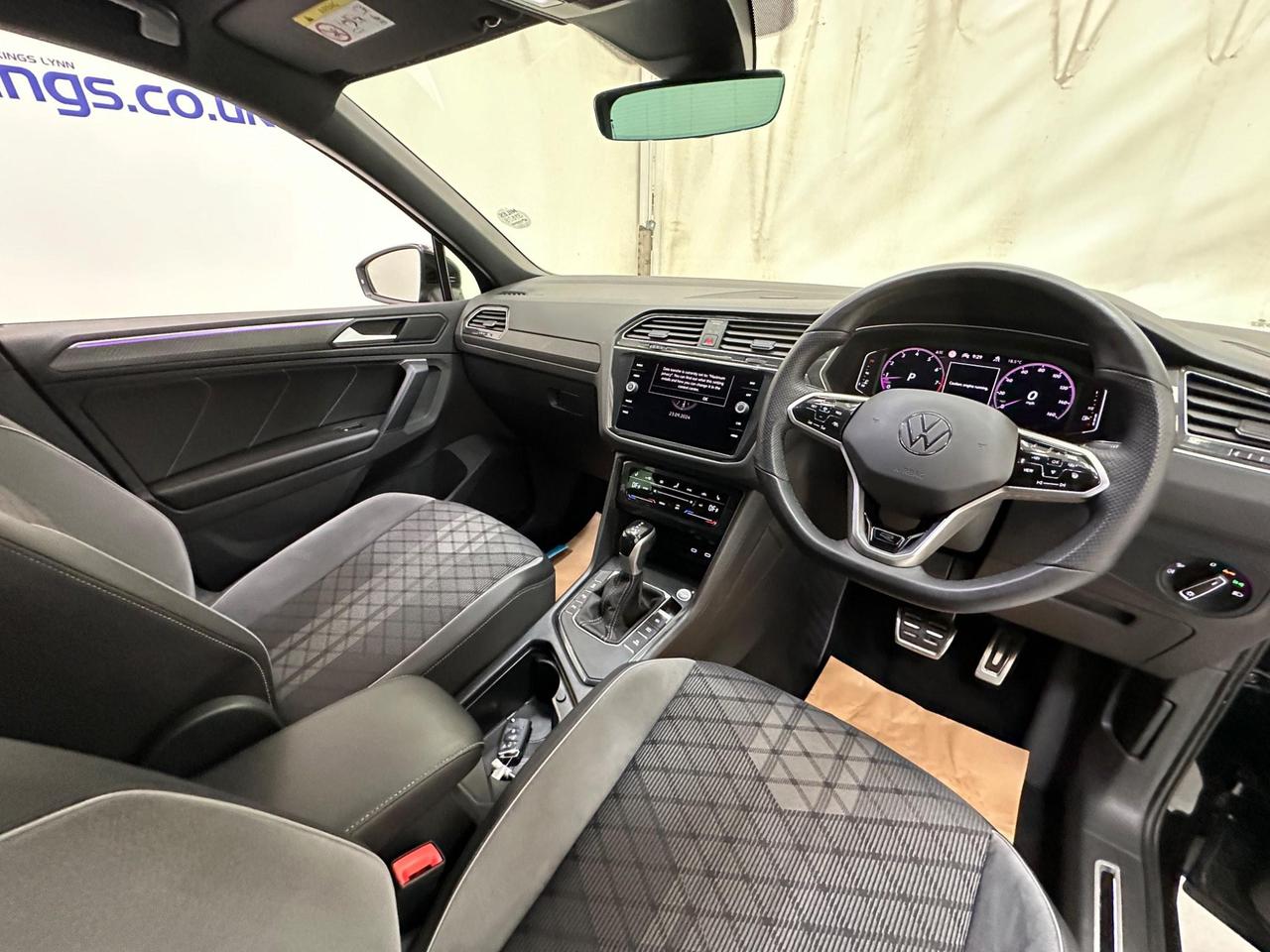 Volkswagen Tiguan VU21NWZ