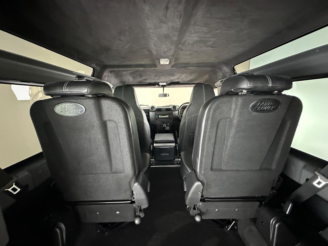 Land Rover Defender 90 GF65NXH