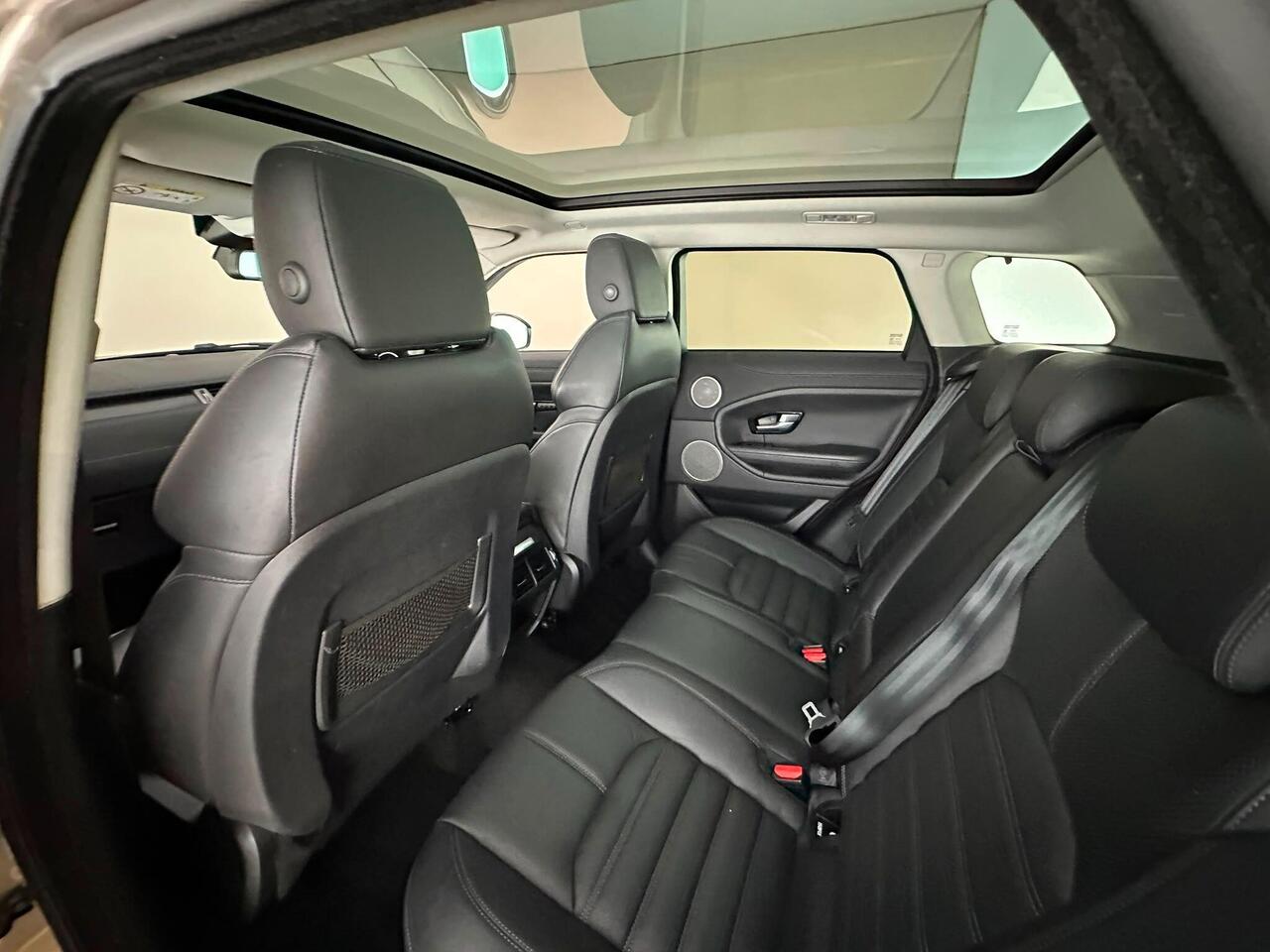 Land Rover Range Rover Evoque YR67LLG