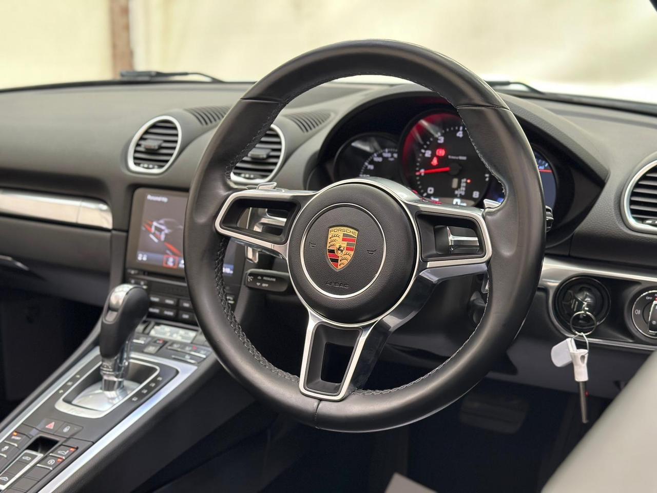 Porsche 718 Boxster KU18PDK