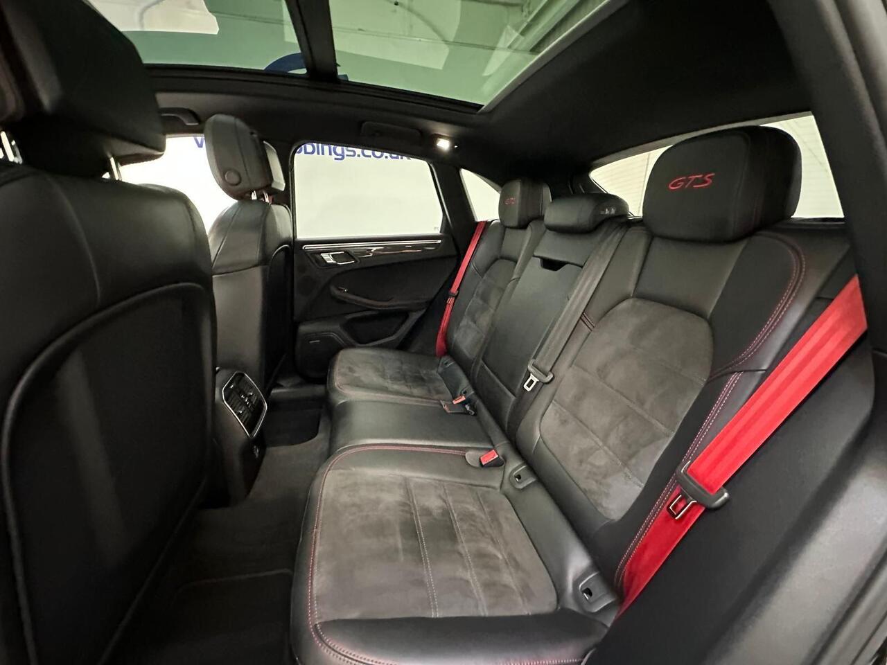 Porsche Macan WM66DZS