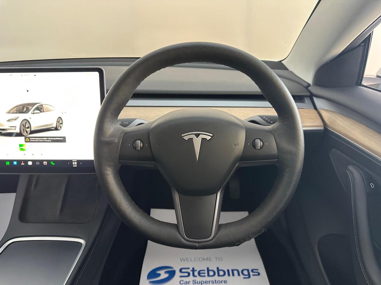 Tesla Model 3 AF22DGX
