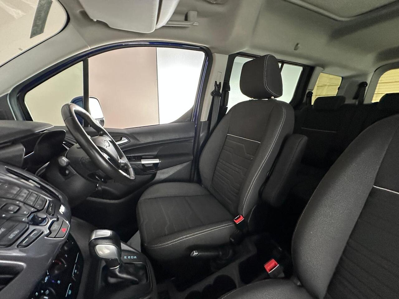 Ford Grand Tourneo Connect PF66OHX