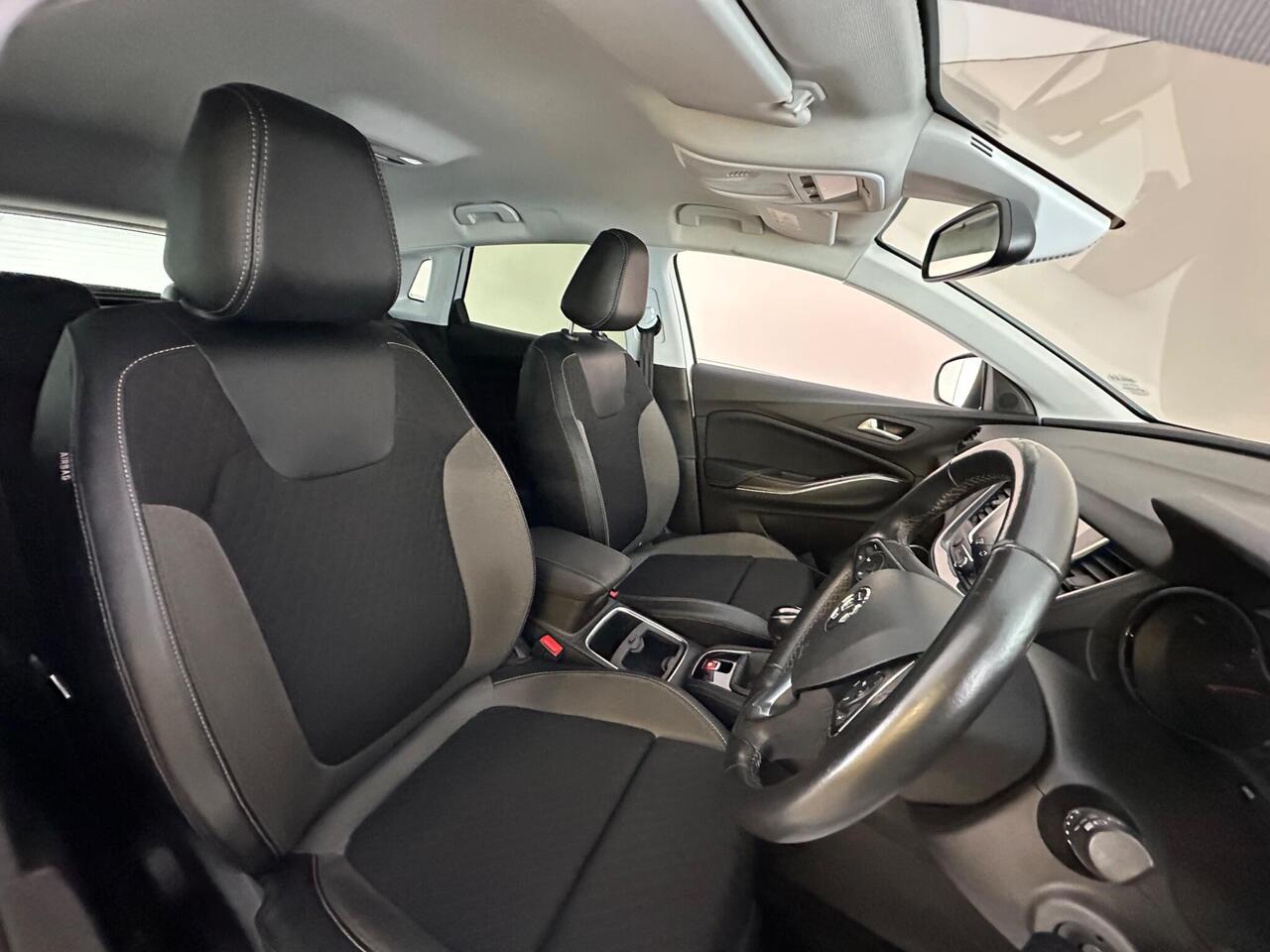 Vauxhall Grandland X SL69XEP