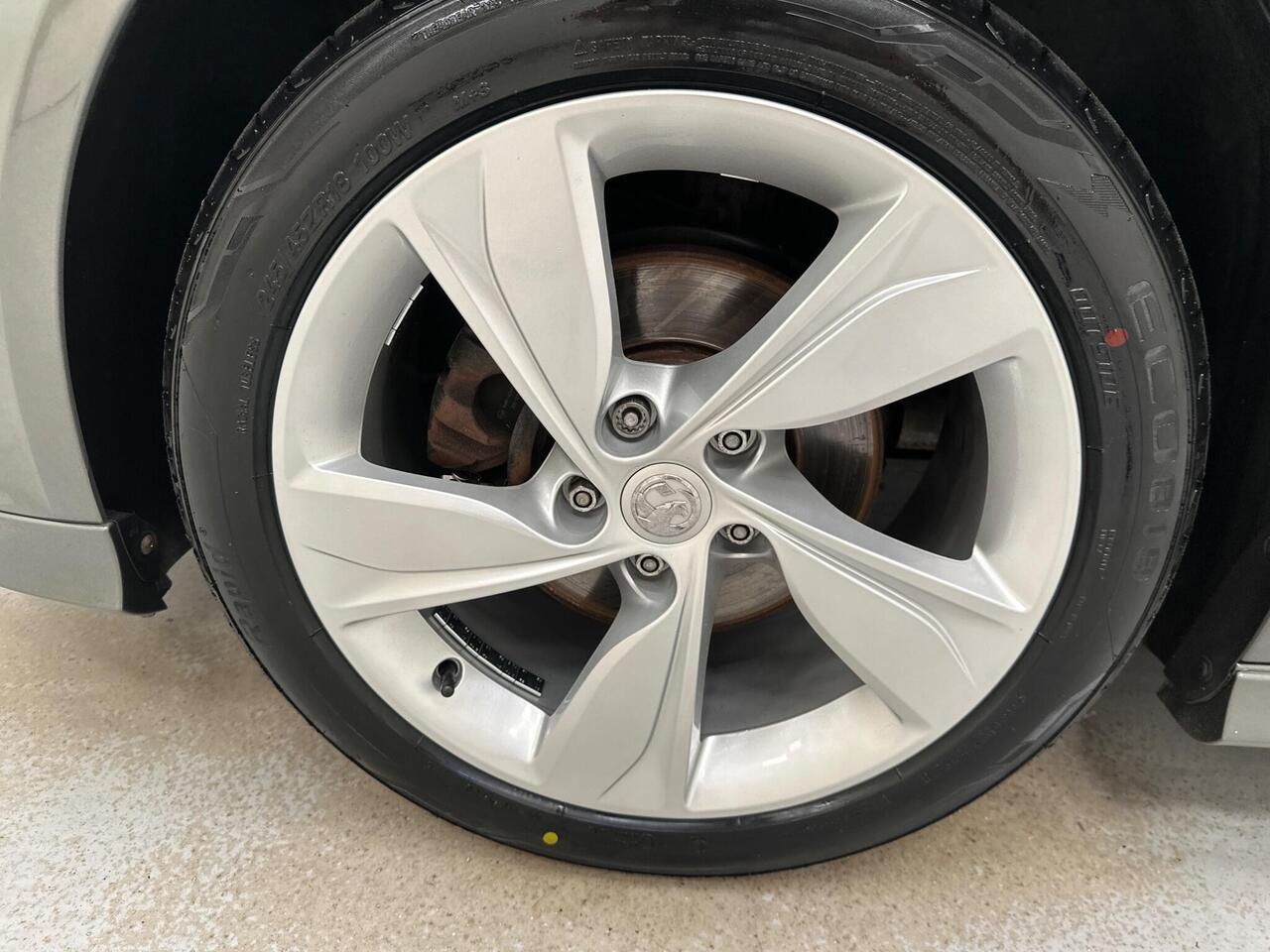 Vauxhall Insignia BG18OSM