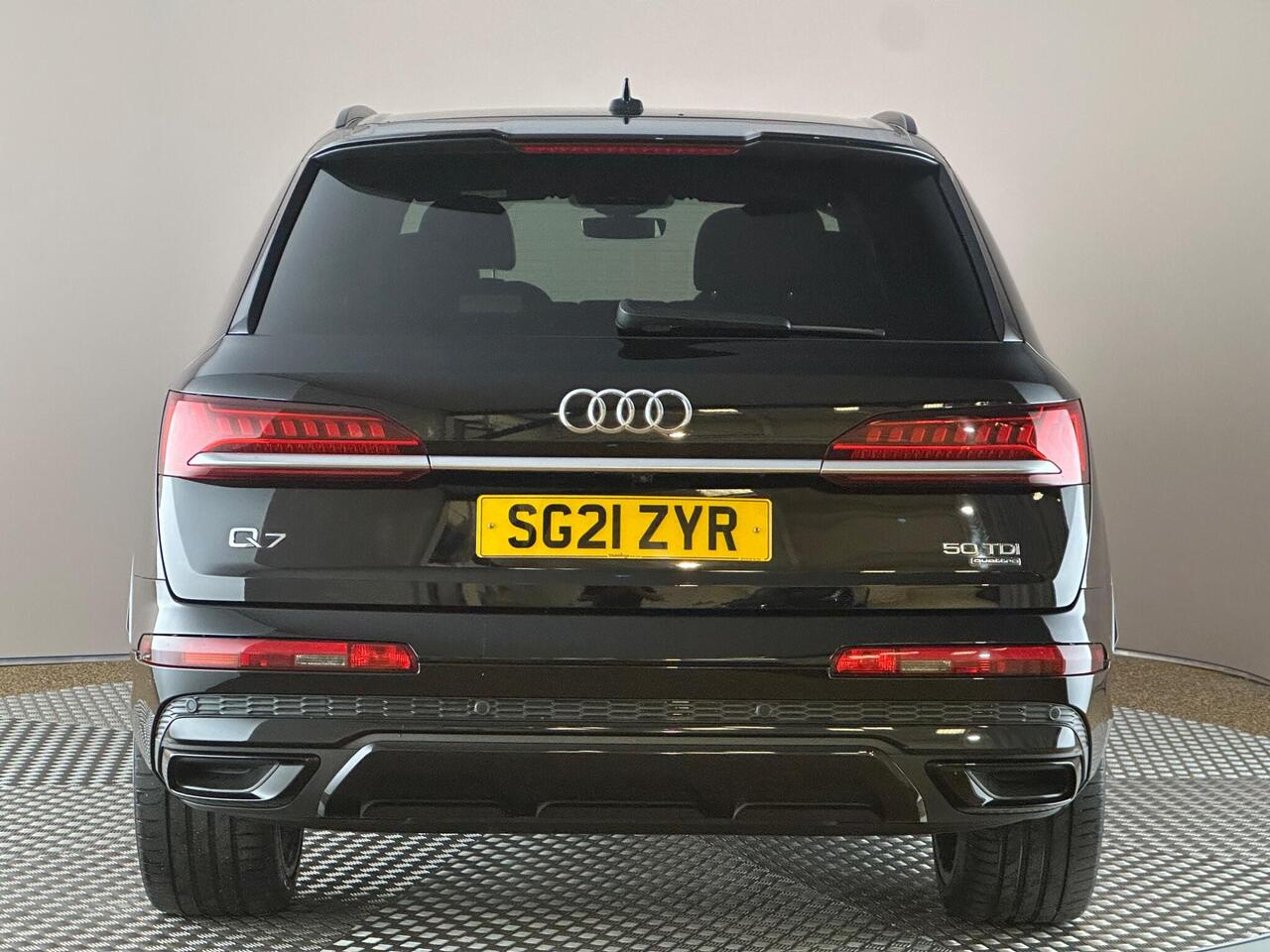 Audi Q7 SG21ZYR