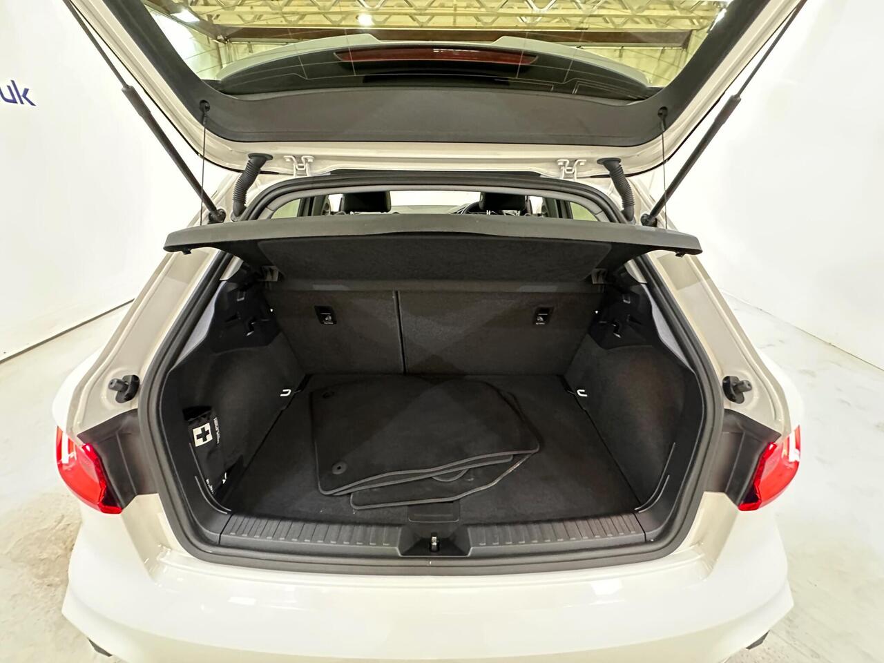 Audi A1 AV20KDX