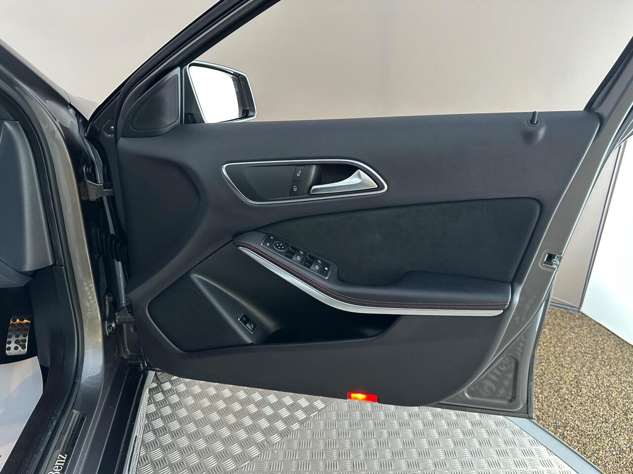 Mercedes-Benz GLA SP68OND