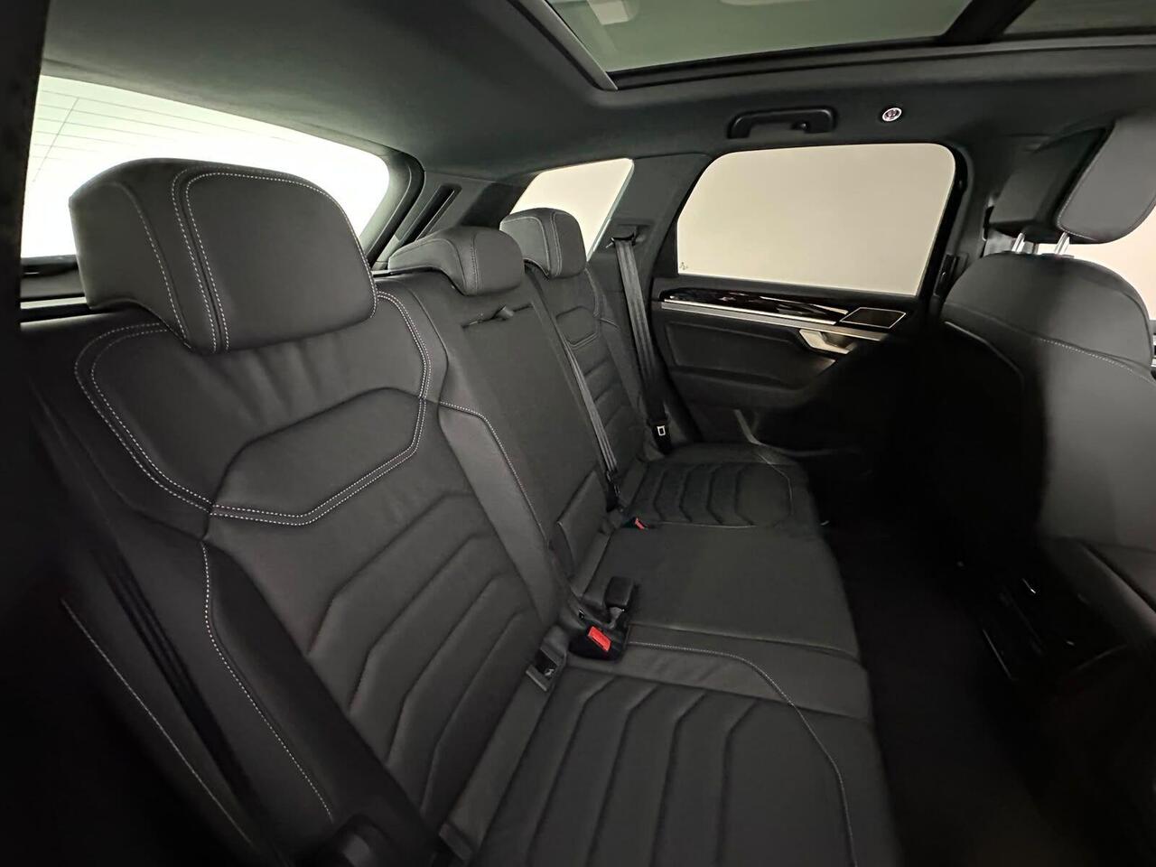 Volkswagen Touareg KY69UHS
