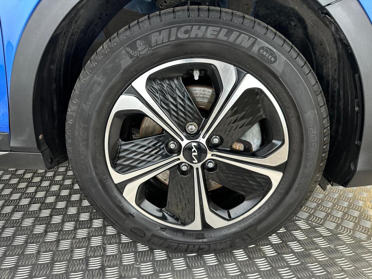 Kia XCeed SA72LBL