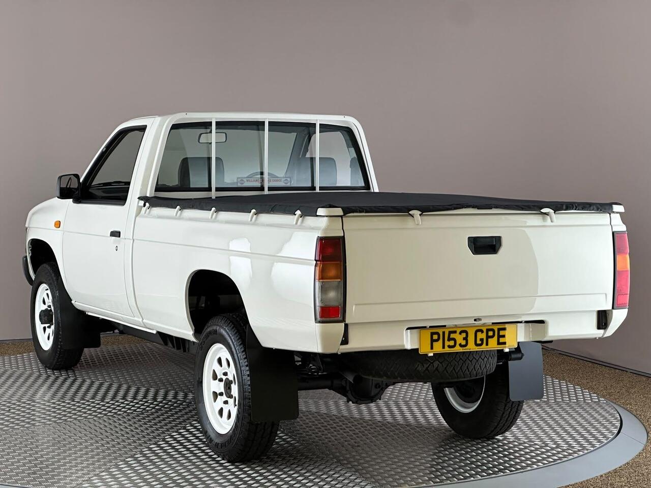 Nissan Pickup P153GPE