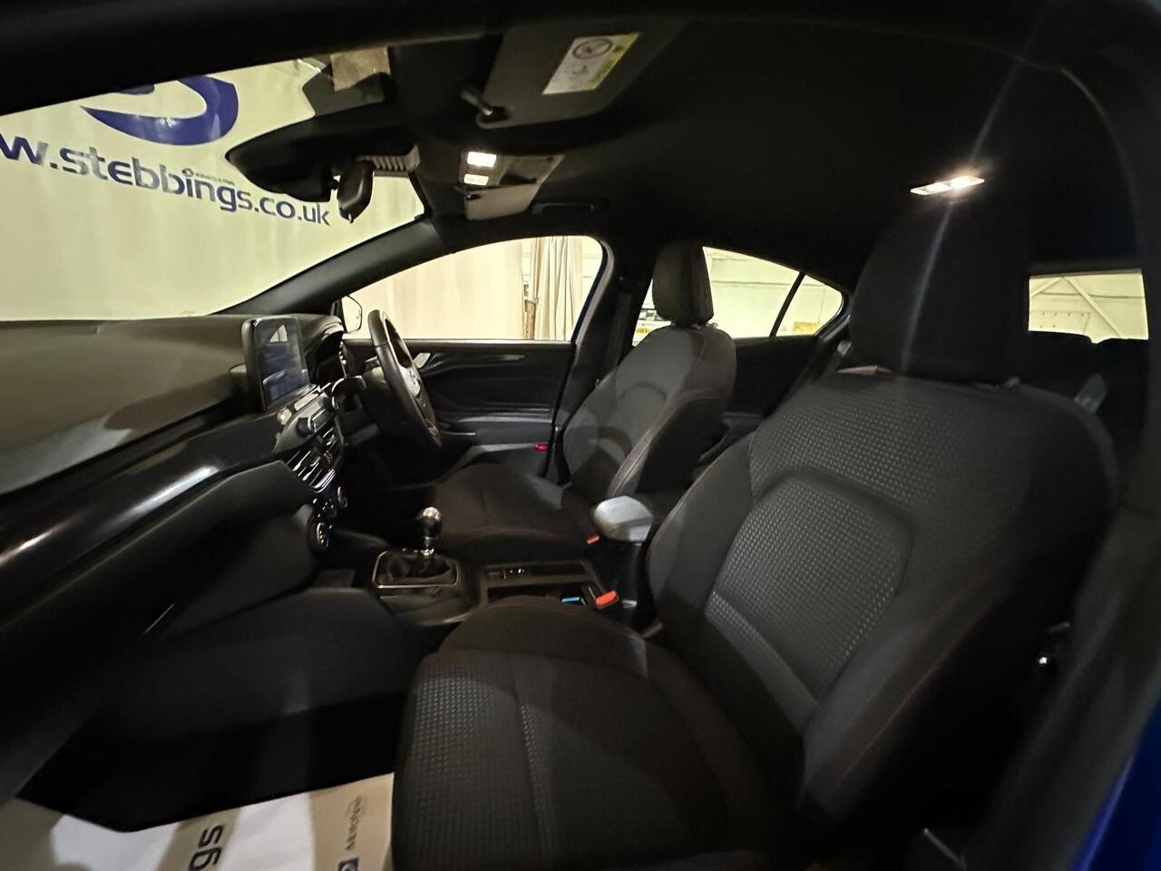 Ford Focus WJ68UUT