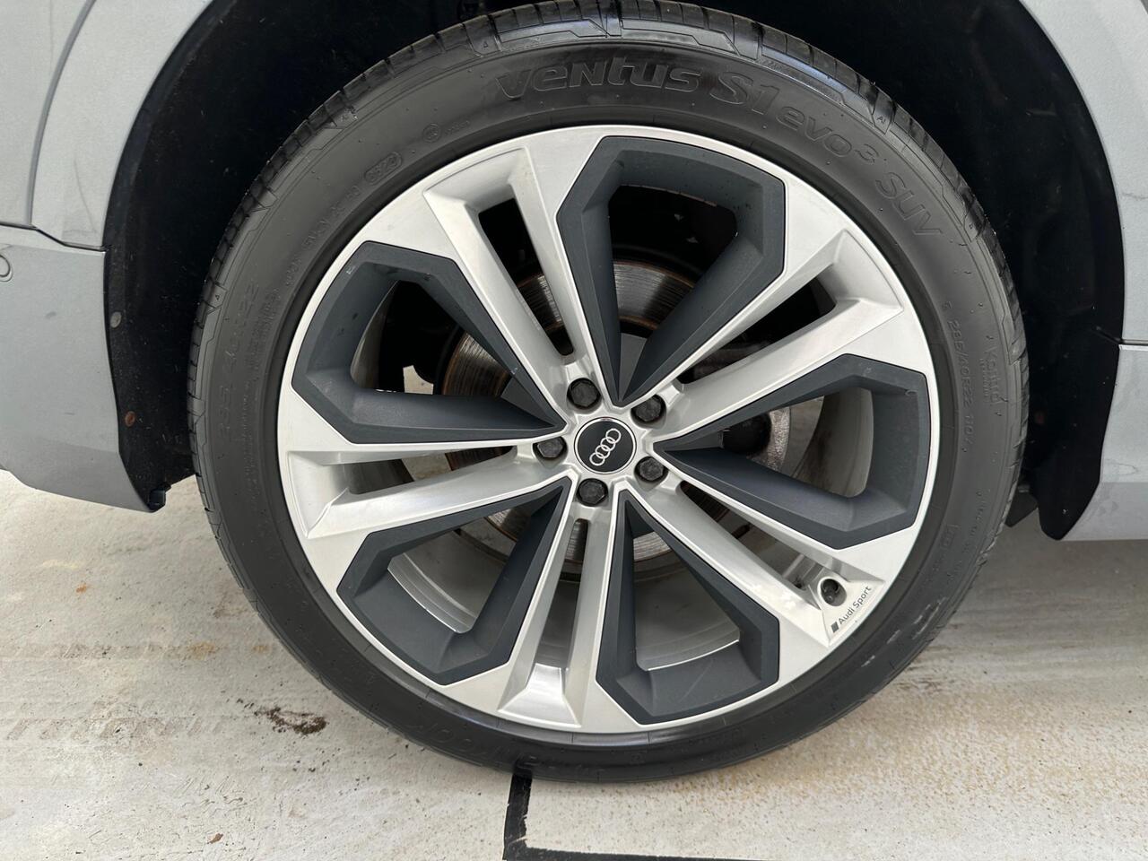 Audi Q8 DE71EBA