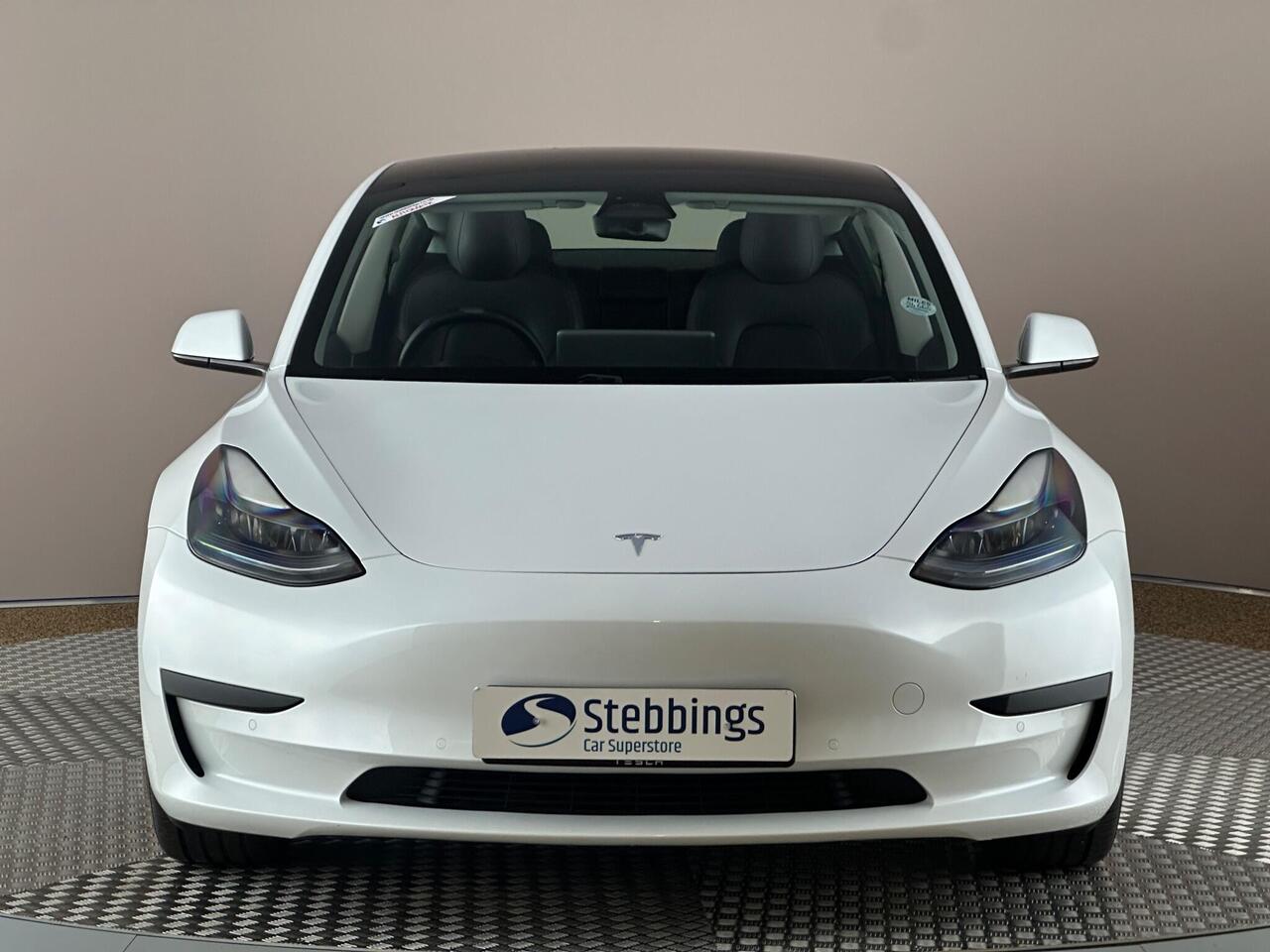 Tesla Model 3 AF72UXZ