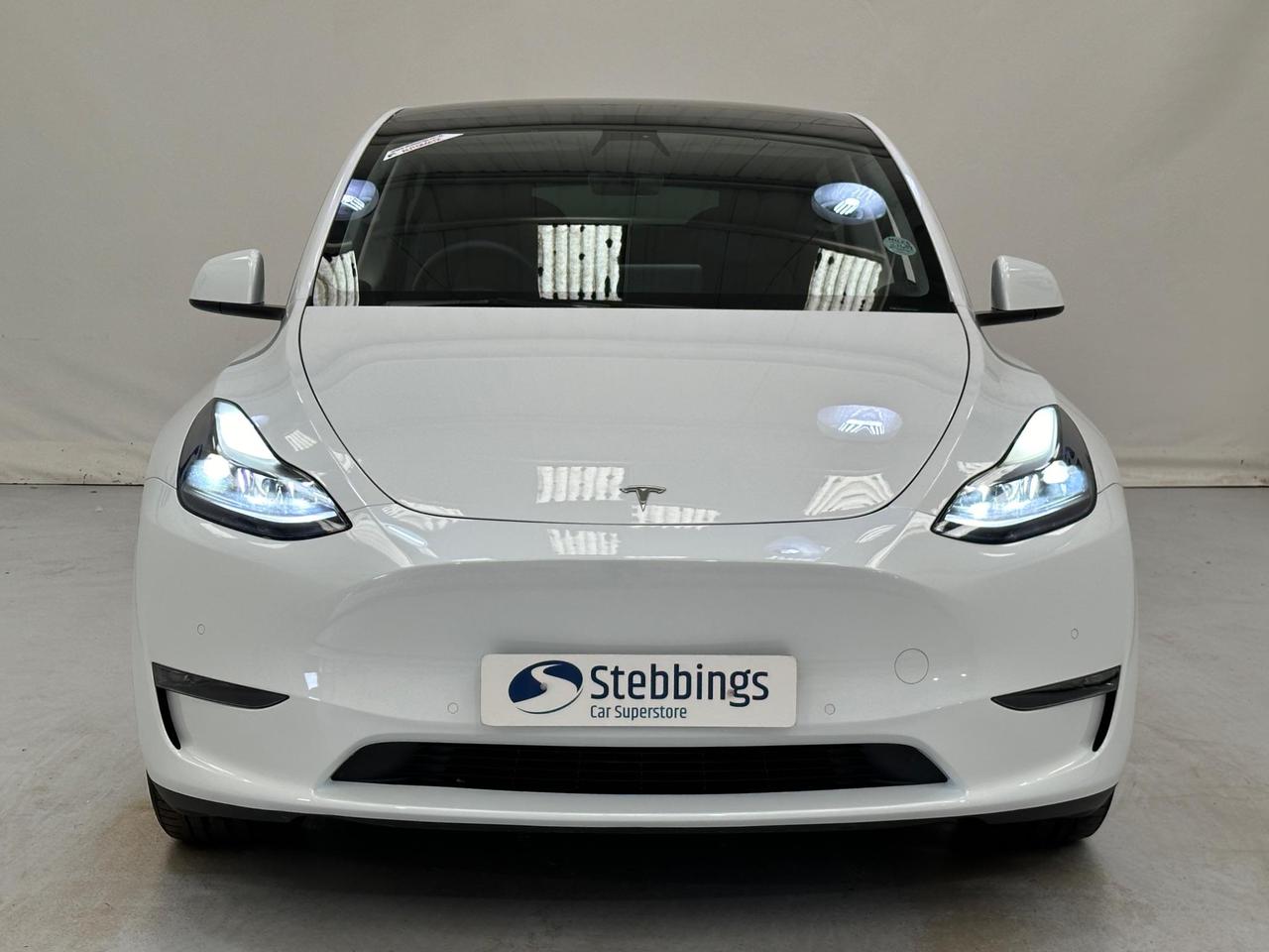 Tesla Model Y AJ22CZU
