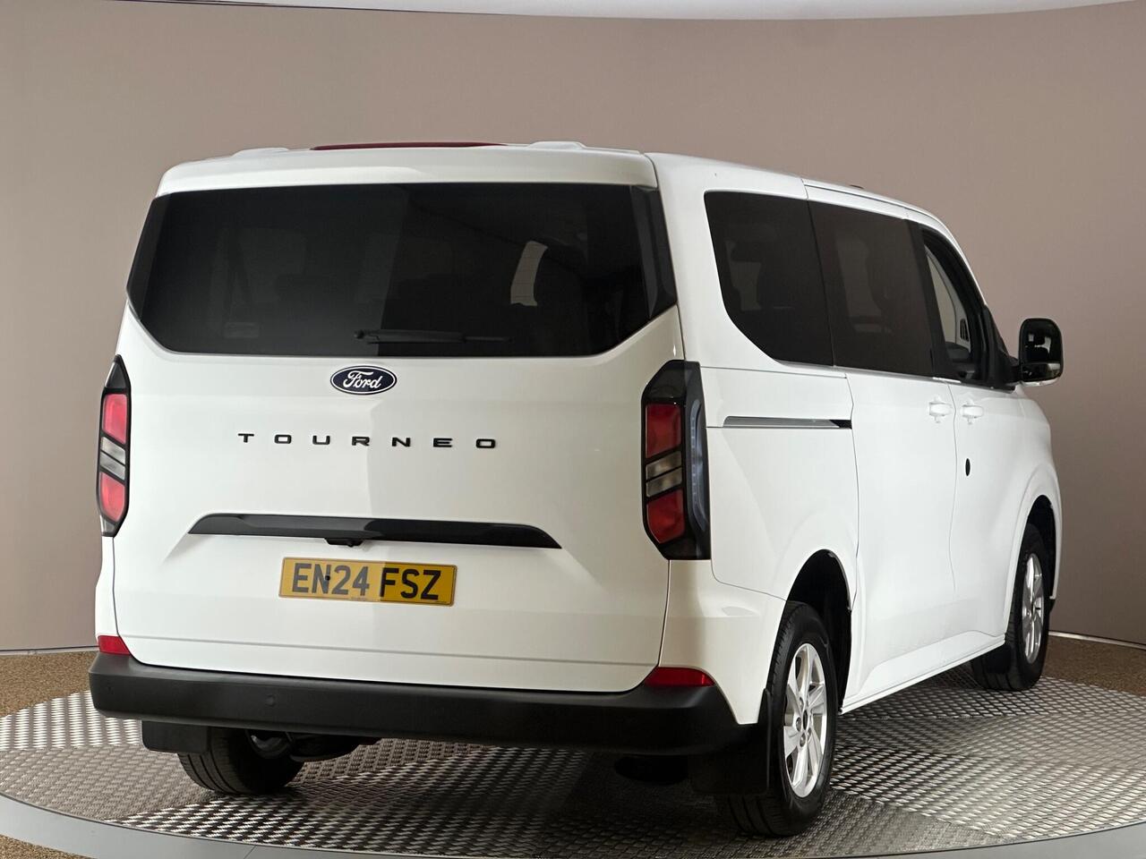 Ford Tourneo Custom EN24FSZ