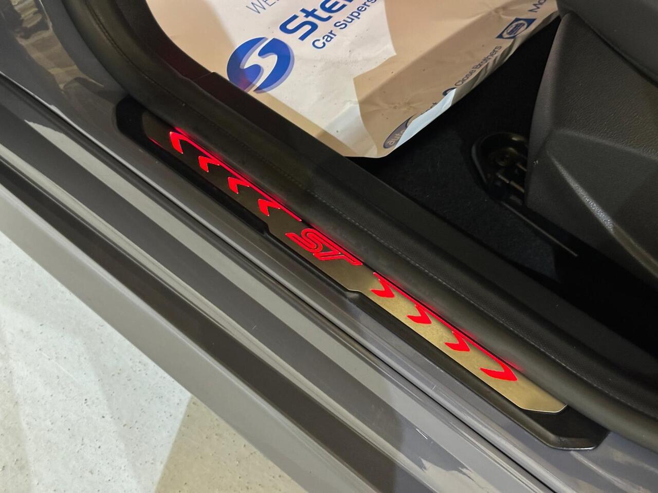 Ford Focus GH18JXT