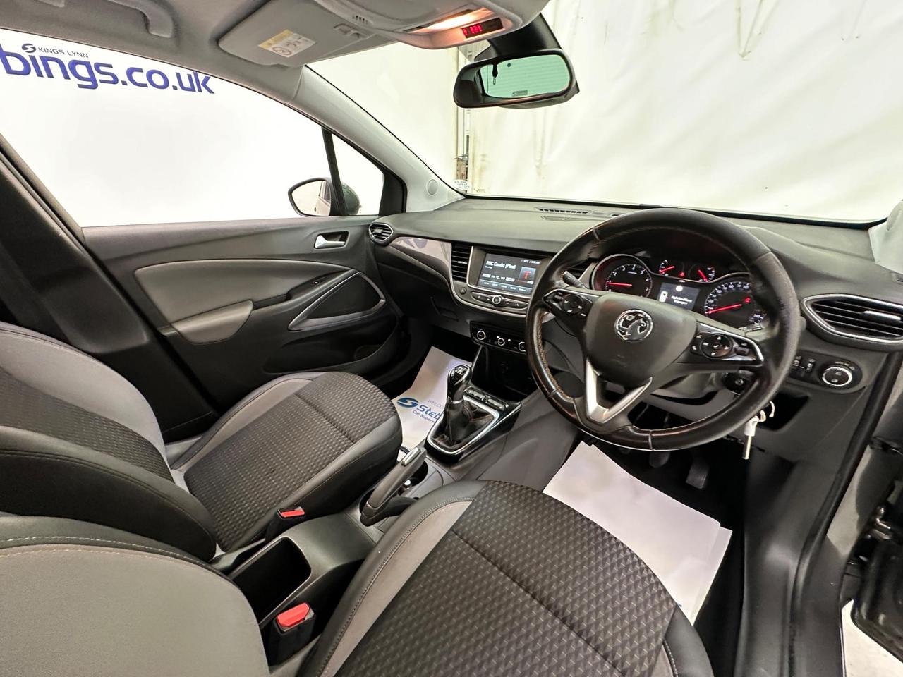 Vauxhall Crossland X YU19FDN