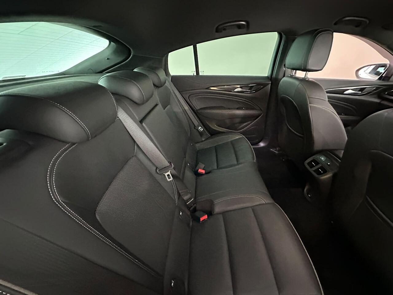 Vauxhall Insignia BF17CKL