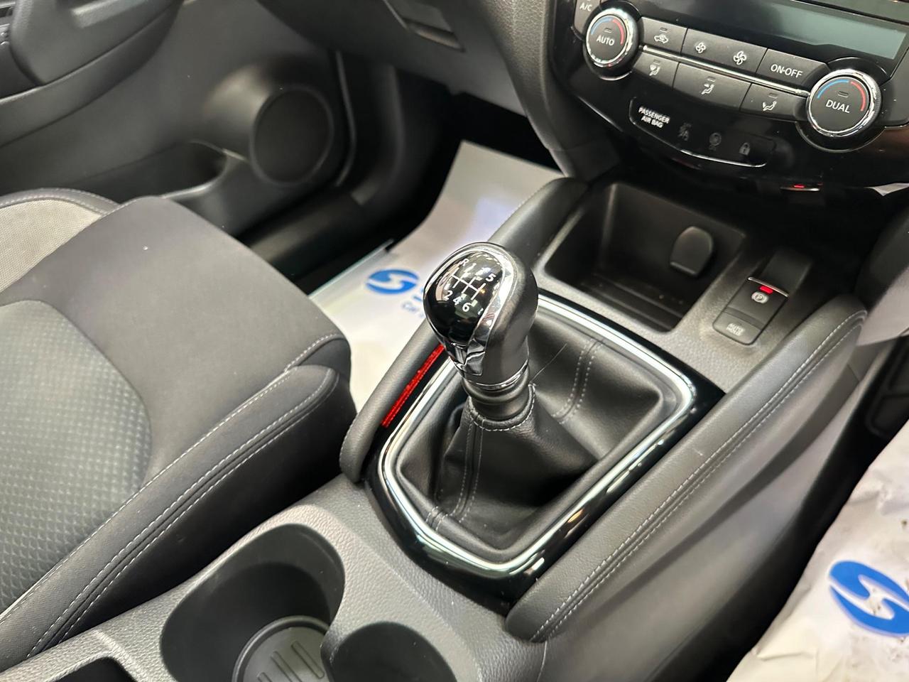 Nissan Qashqai YB21ZHJ