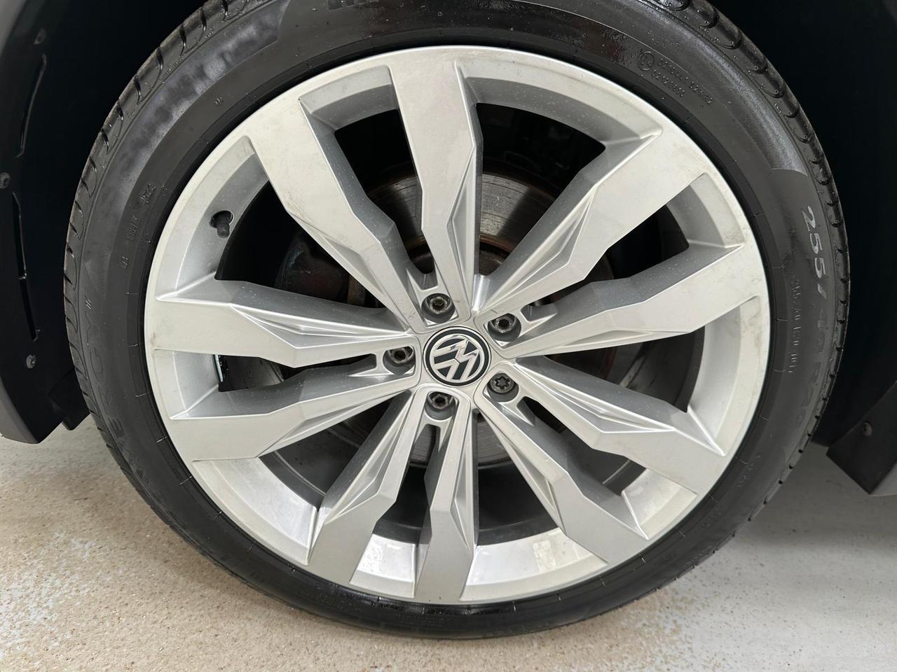 Volkswagen Tiguan AV66NHY