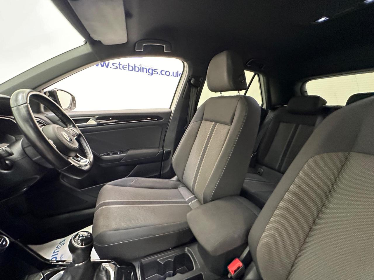 Volkswagen T-Roc VE21ZBG