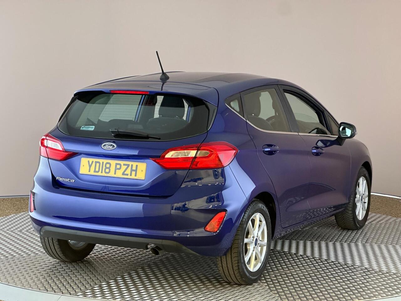Ford Fiesta YD18PZH