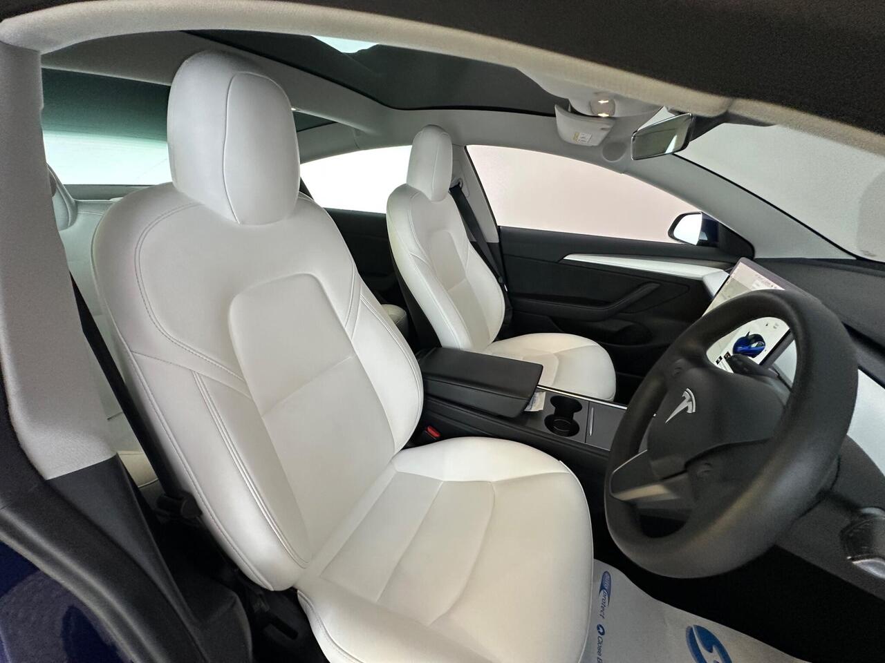 Tesla Model 3 YC21BSV