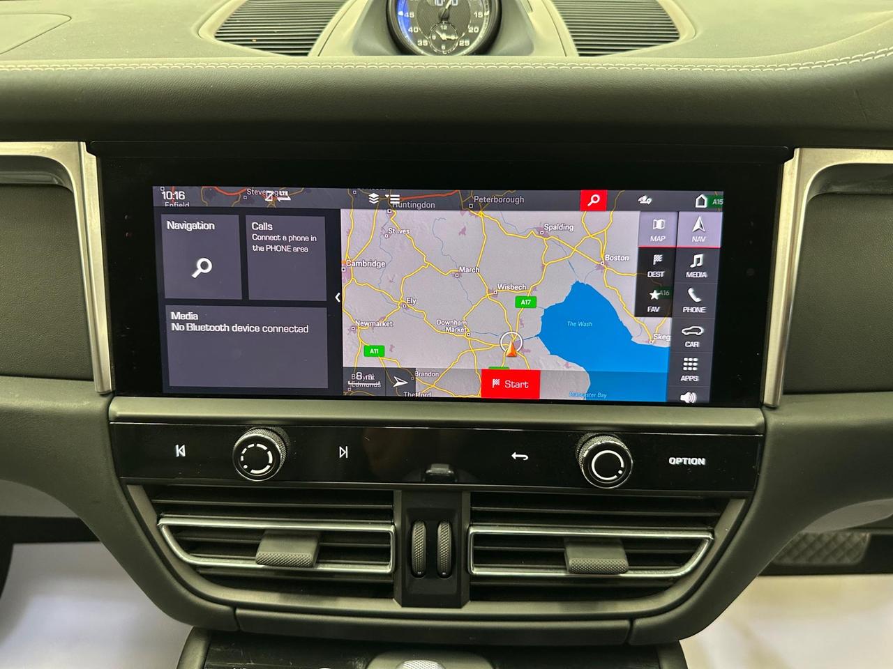 Porsche Macan SM22PHN