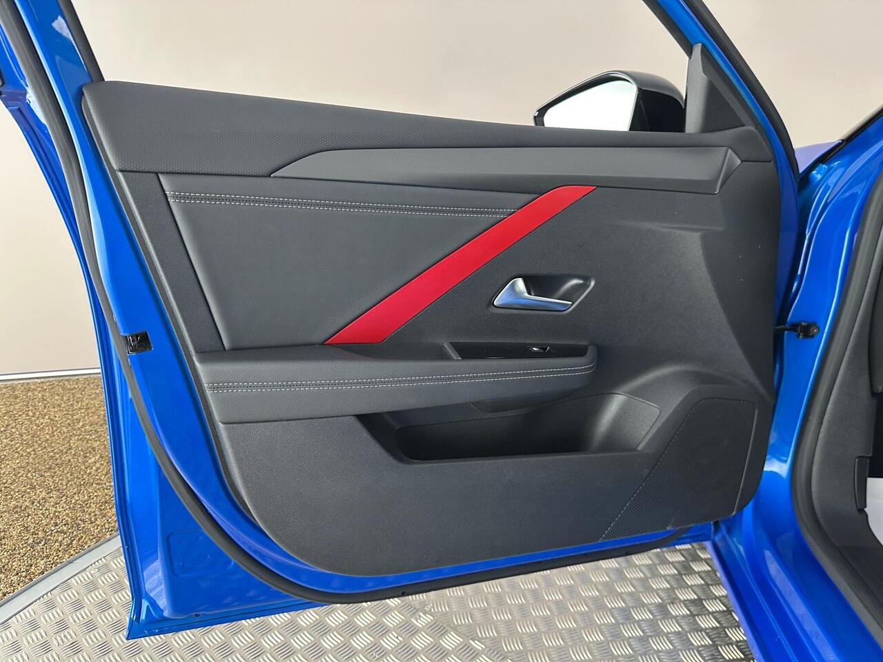 Vauxhall Astra WR72FGG